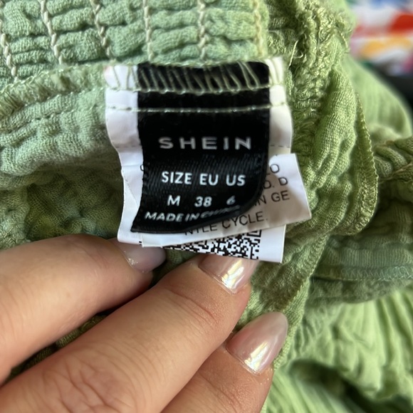 EUC top + matching bottom set - Picture 5 of 6